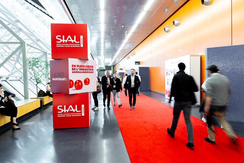 Exhibitors walking at SIAL Canada Montreal