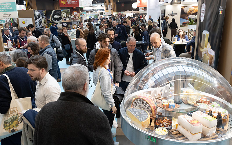 Visitors discovering dairy cheese products