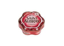 L'intense portions - SAINT ALBRAY cheese wrapped in individual portions with intense taste. 6 servings.<br/>SIAL PARIS 2016