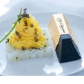 Lingot de Caviar d'Esturegon - Caviar d'esturgeon déshydraté et pressé, en forme de lingot. A utiliser râpé, tranché ou effilé.<br/>SIAL CANADA 2015